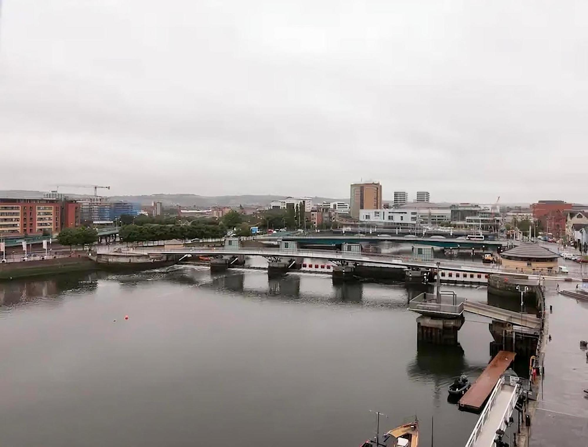 Riverside Belfast Eksteriør bilde